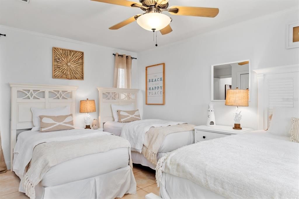 For Rent: $5,500 (3 beds, 2 baths, 2045 Square Feet)