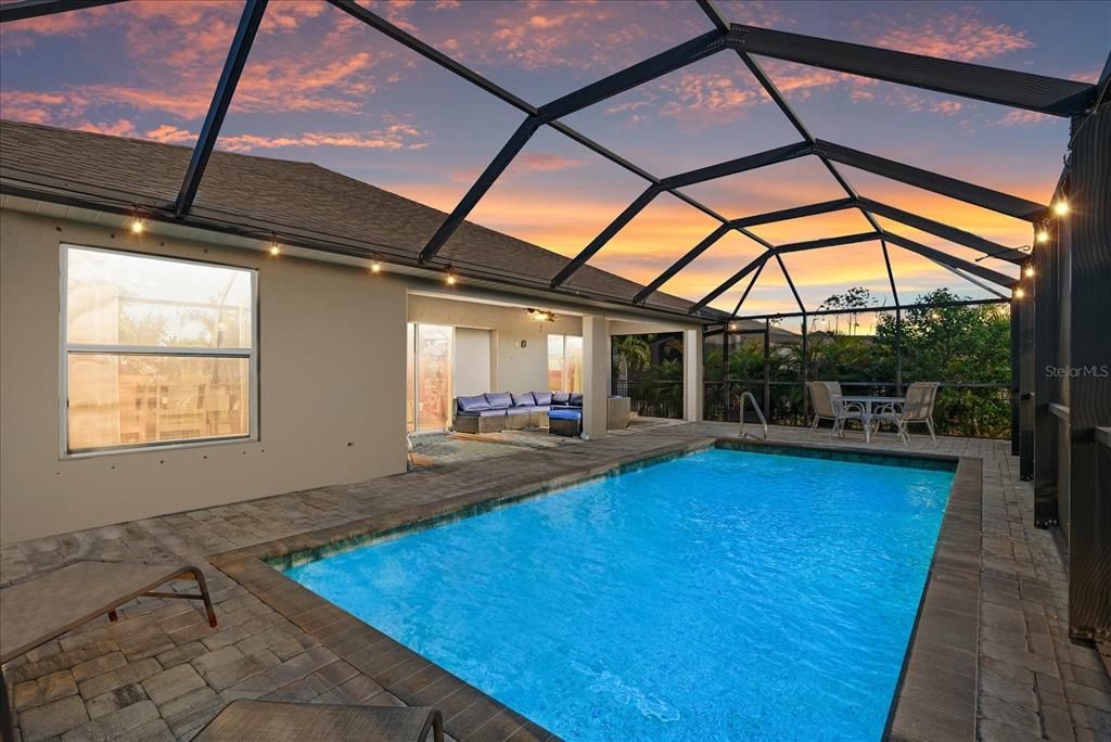 For Sale: $459,000 (3 beds, 2 baths, 1753 Square Feet)