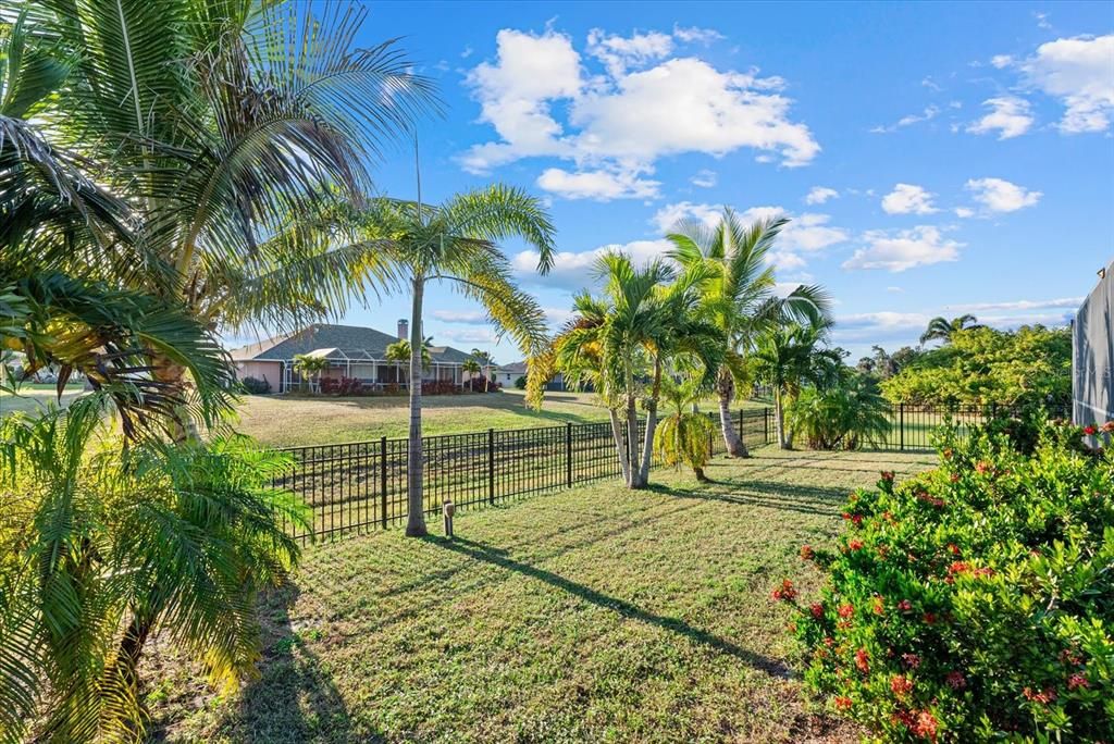 For Sale: $459,000 (3 beds, 2 baths, 1753 Square Feet)