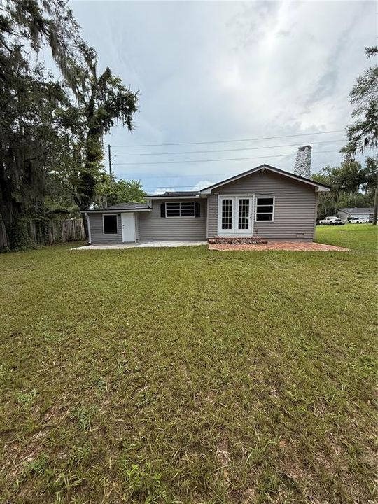 出租: $1,800 (2 贝兹, 2 浴室, 1125 平方英尺)