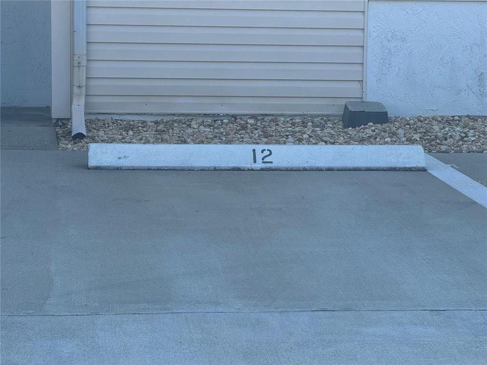 For Sale: $229,900 (2 beds, 1 baths, 857 Square Feet)