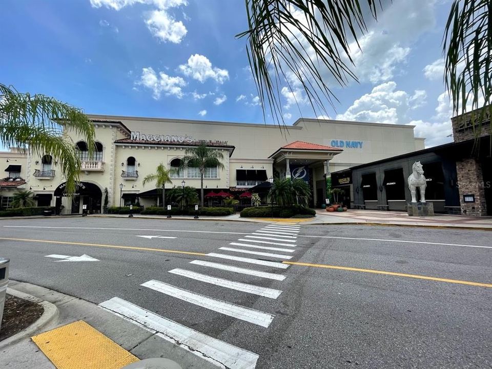 For Sale: $229,900 (2 beds, 1 baths, 857 Square Feet)