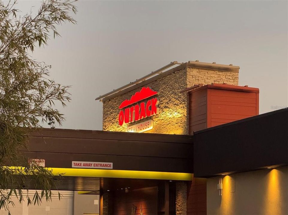 For Sale: $229,900 (2 beds, 1 baths, 857 Square Feet)