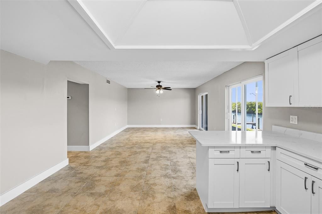 For Sale: $260,000 (2 beds, 1 baths, 1100 Square Feet)