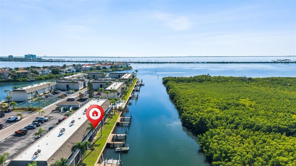 For Sale: $260,000 (2 beds, 1 baths, 1100 Square Feet)