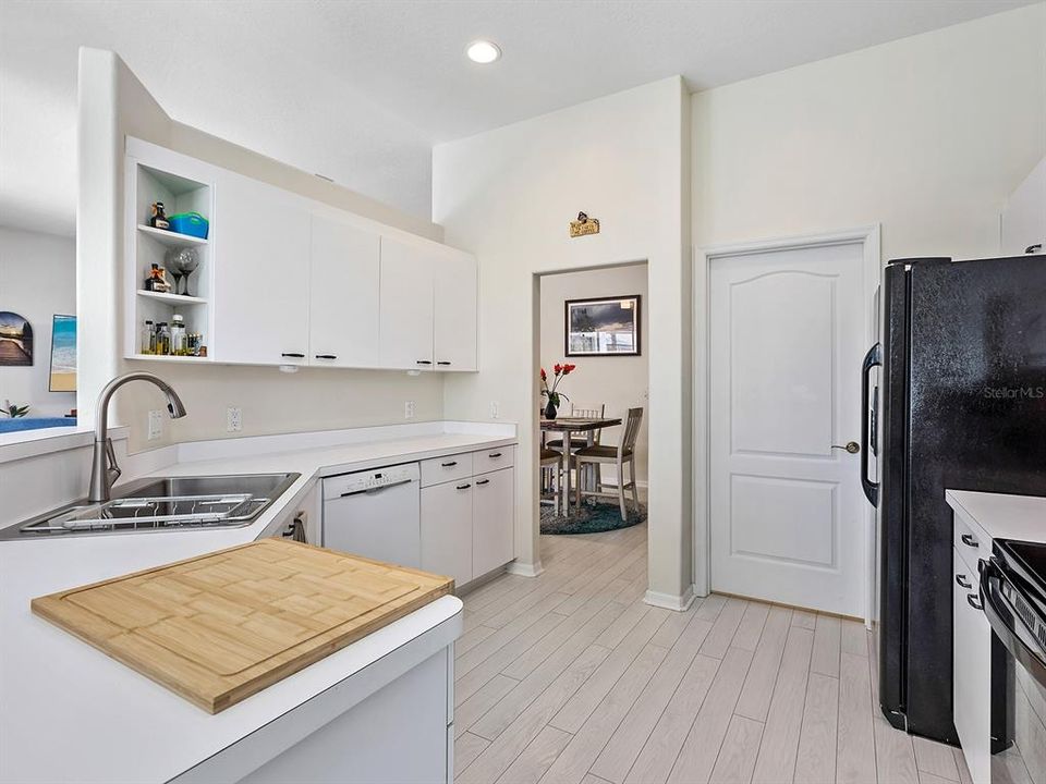 出租: $2,700 (3 贝兹, 2 浴室, 1635 平方英尺)