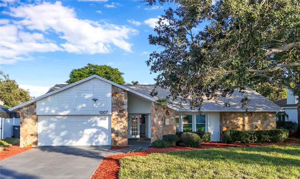 For Sale: $650,000 (4 beds, 2 baths, 2026 Square Feet)