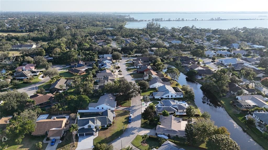 For Sale: $650,000 (4 beds, 2 baths, 2026 Square Feet)