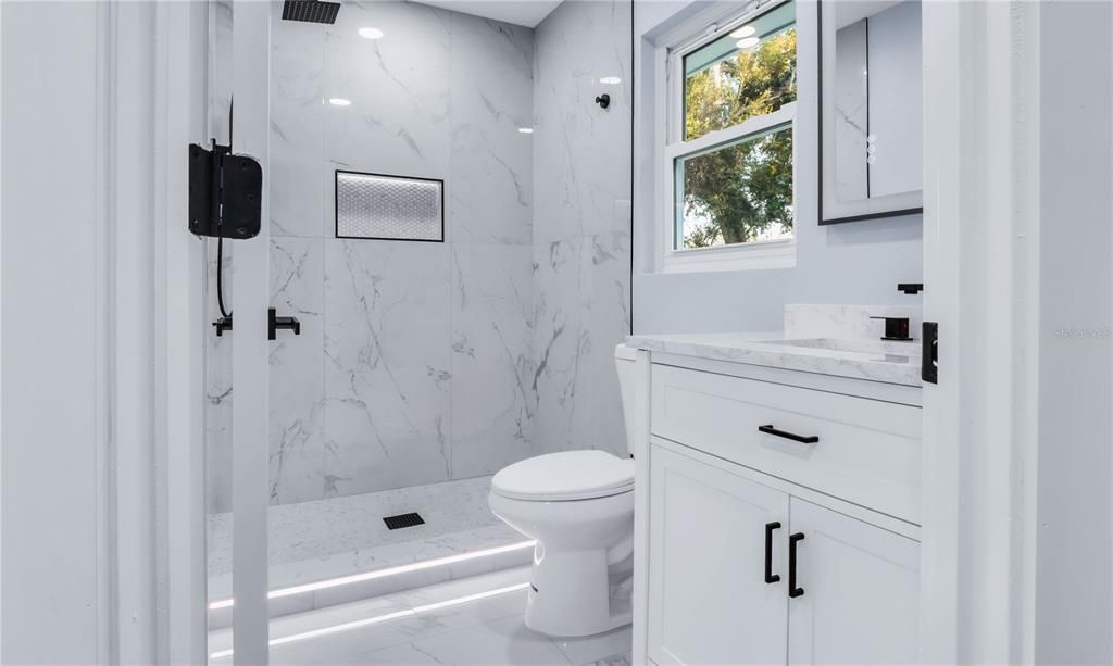 For Sale: $650,000 (4 beds, 2 baths, 2026 Square Feet)