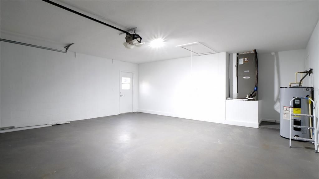 For Sale: $650,000 (4 beds, 2 baths, 2026 Square Feet)