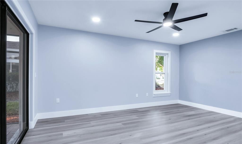 For Sale: $650,000 (4 beds, 2 baths, 2026 Square Feet)