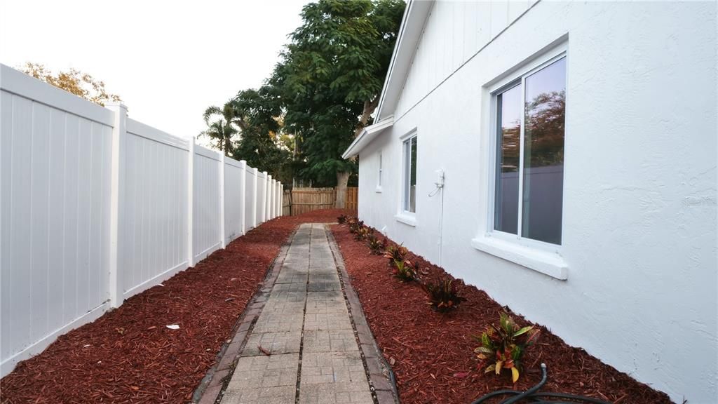 For Sale: $650,000 (4 beds, 2 baths, 2026 Square Feet)