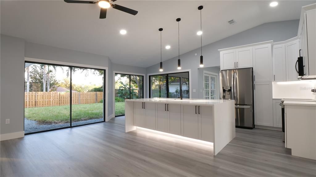 For Sale: $650,000 (4 beds, 2 baths, 2026 Square Feet)