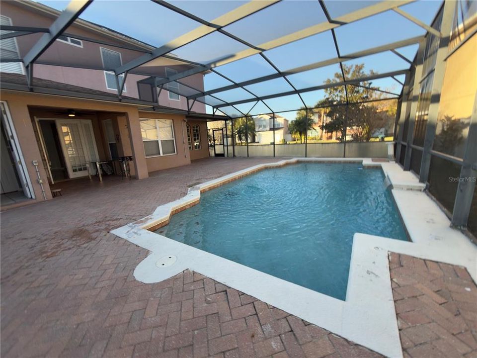 В аренду: $3,000 (4 спален, 2 ванн, 2660 Квадратных фут)