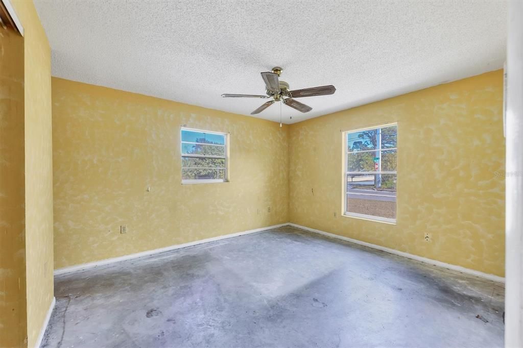 For Sale: $269,900 (3 beds, 2 baths, 1248 Square Feet)