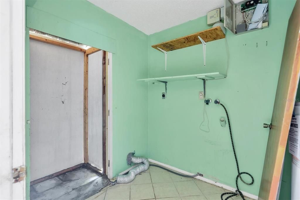 For Sale: $269,900 (3 beds, 2 baths, 1248 Square Feet)