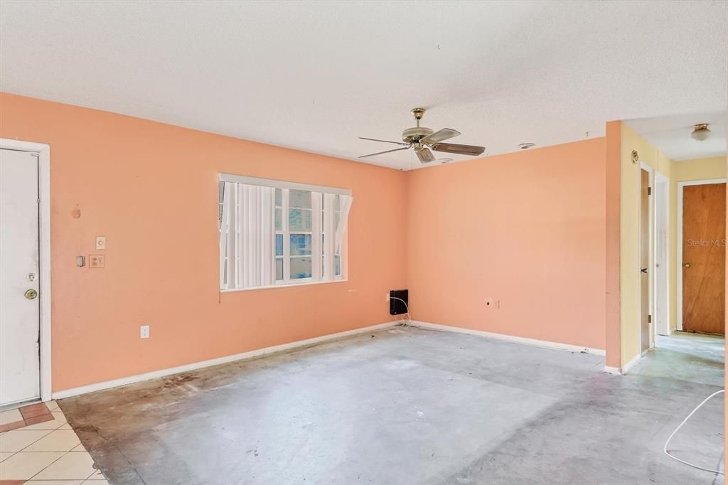 For Sale: $269,900 (3 beds, 2 baths, 1248 Square Feet)