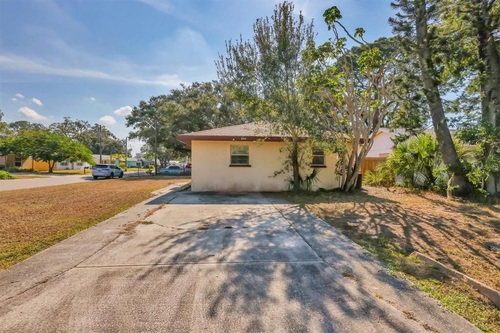 For Sale: $269,900 (3 beds, 2 baths, 1248 Square Feet)