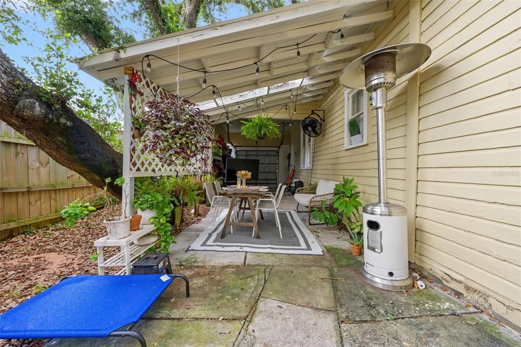 合同活跃: $369,900 (3 贝兹, 2 浴室, 1440 平方英尺)