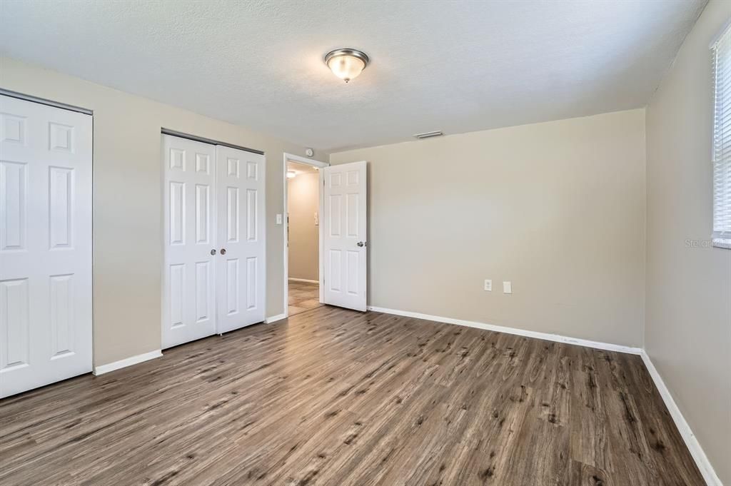 For Sale: $265,000 (3 beds, 1 baths, 1289 Square Feet)