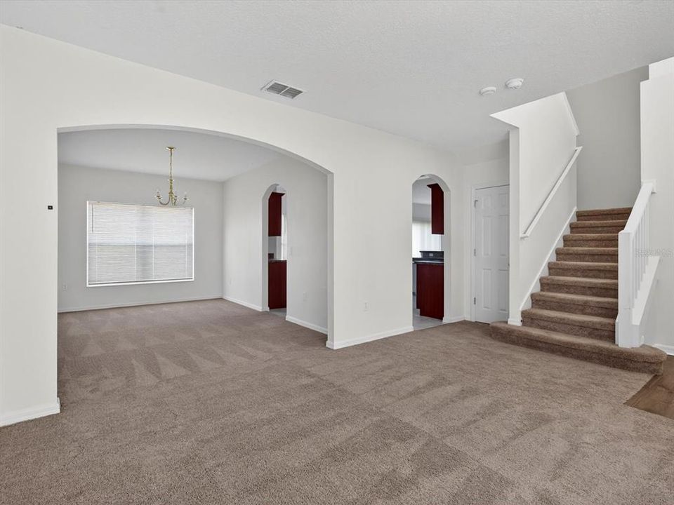 待售: $324,900 (4 贝兹, 2 浴室, 2162 平方英尺)