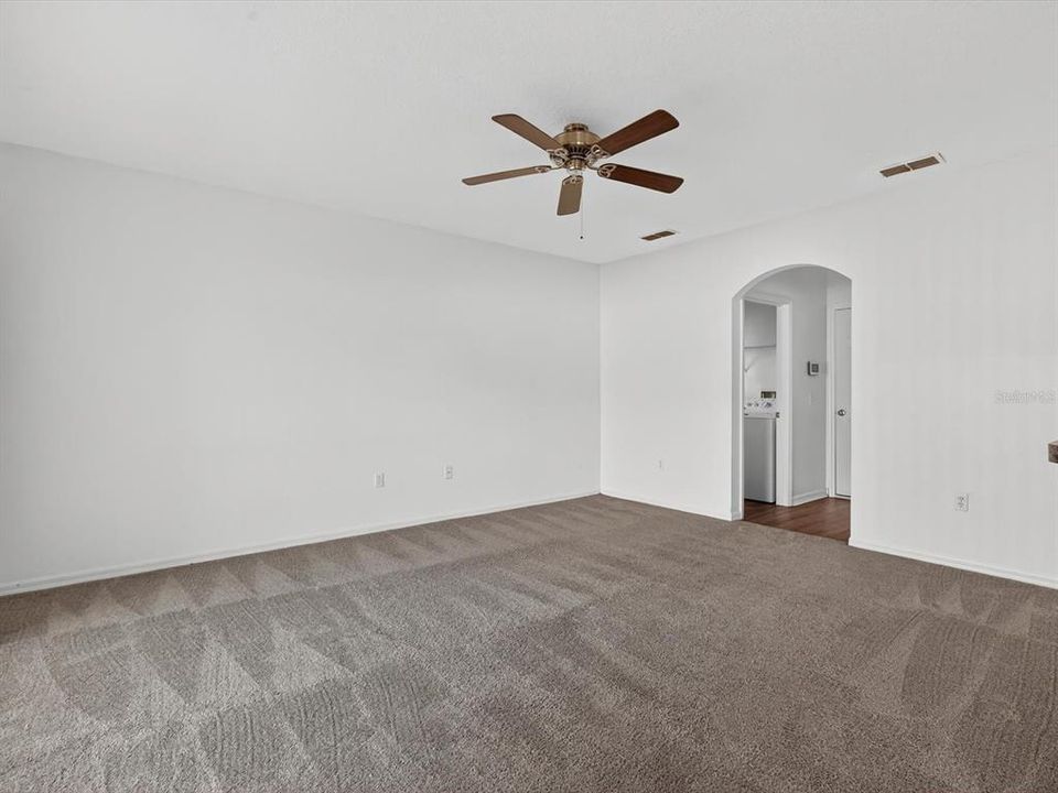 待售: $324,900 (4 贝兹, 2 浴室, 2162 平方英尺)