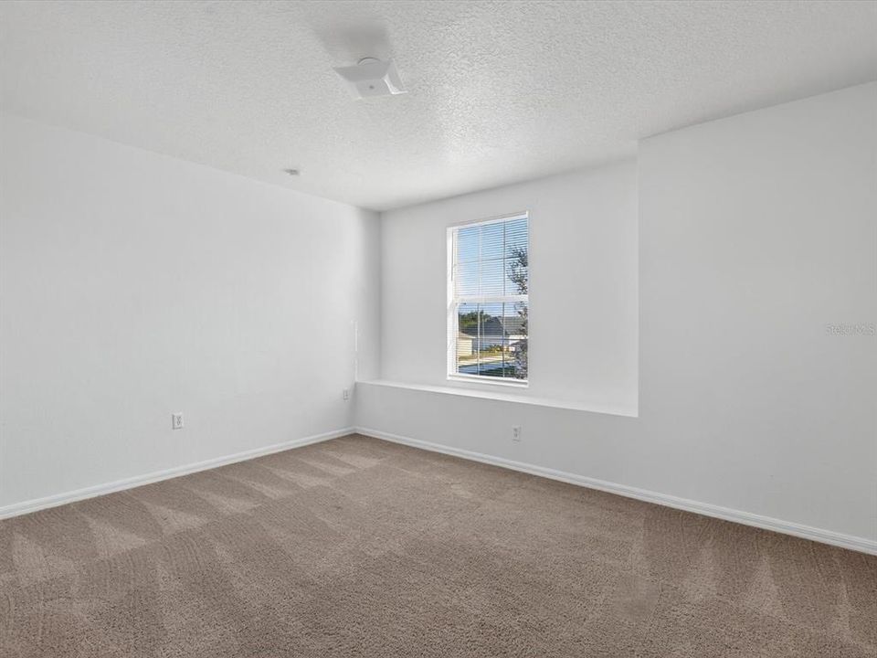 待售: $324,900 (4 贝兹, 2 浴室, 2162 平方英尺)