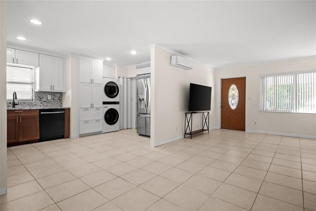 En Venta: $319,000 (4 camas, 2 baños, 1257 Pies cuadrados)