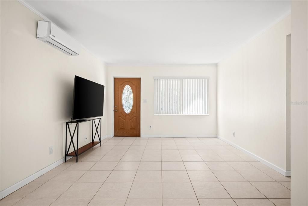 En Venta: $319,000 (4 camas, 2 baños, 1257 Pies cuadrados)