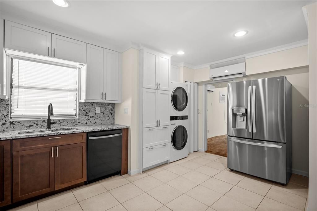 En Venta: $319,000 (4 camas, 2 baños, 1257 Pies cuadrados)