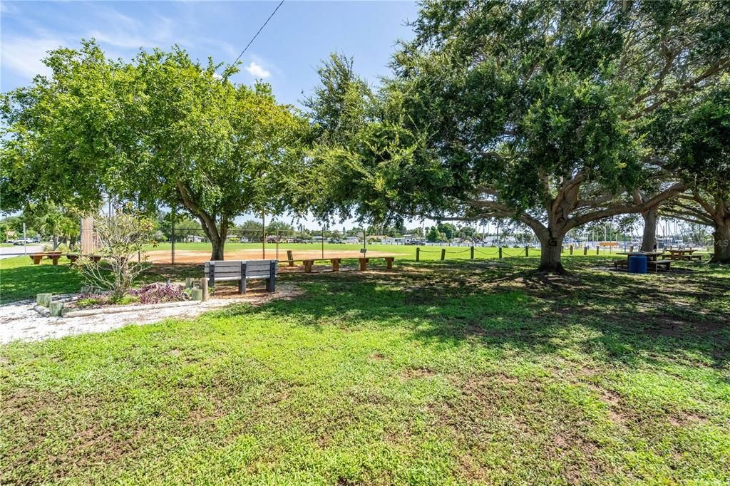 En Venta: $1,150,000 (4 camas, 3 baños, 2498 Pies cuadrados)