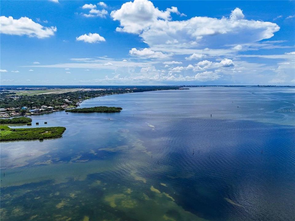 En Venta: $1,150,000 (4 camas, 3 baños, 2498 Pies cuadrados)