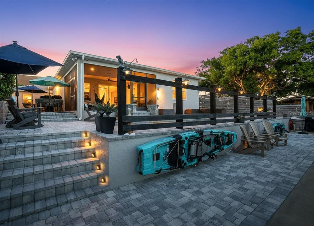 En Venta: $1,150,000 (4 camas, 3 baños, 2498 Pies cuadrados)