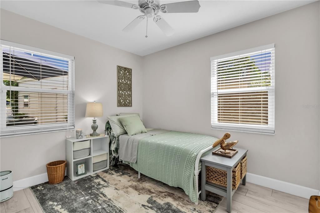 En Venta: $1,150,000 (4 camas, 3 baños, 2498 Pies cuadrados)