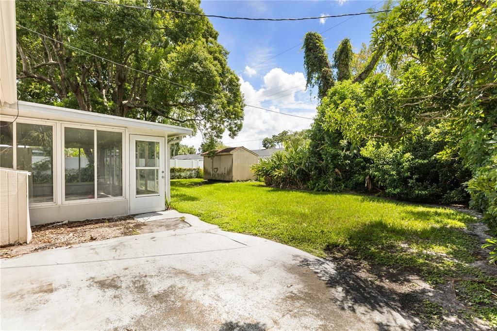 For Rent: $2,800 (5 beds, 3 baths, 1945 Square Feet)