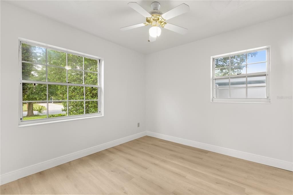 For Rent: $2,800 (5 beds, 3 baths, 1945 Square Feet)