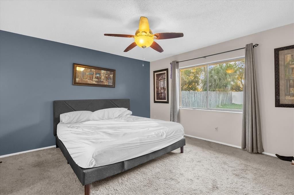 На продажу: $399,900 (3 спален, 2 ванн, 1766 Квадратных фут)