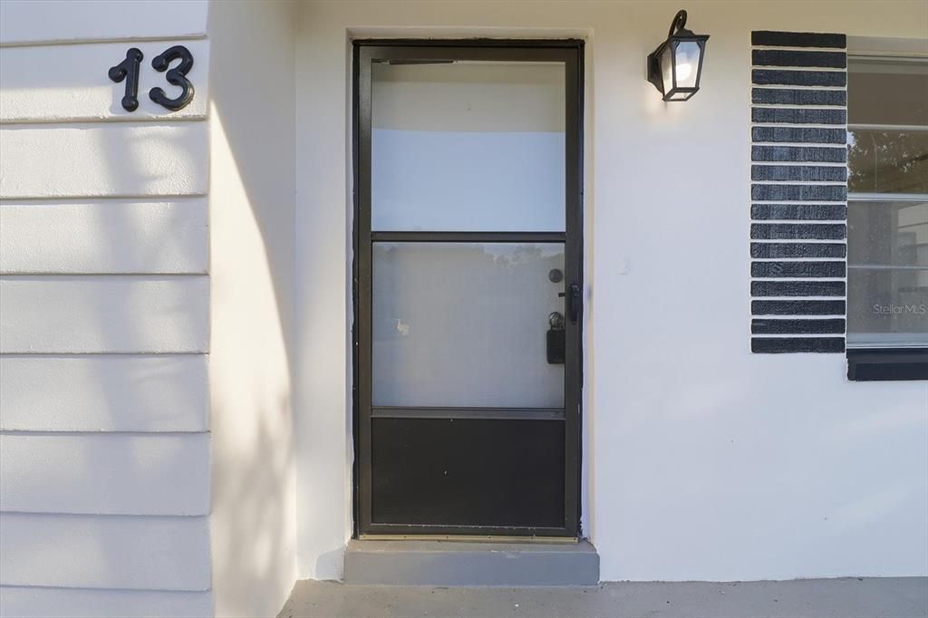 出租: $1,450 (2 贝兹, 1 浴室, 1076 平方英尺)