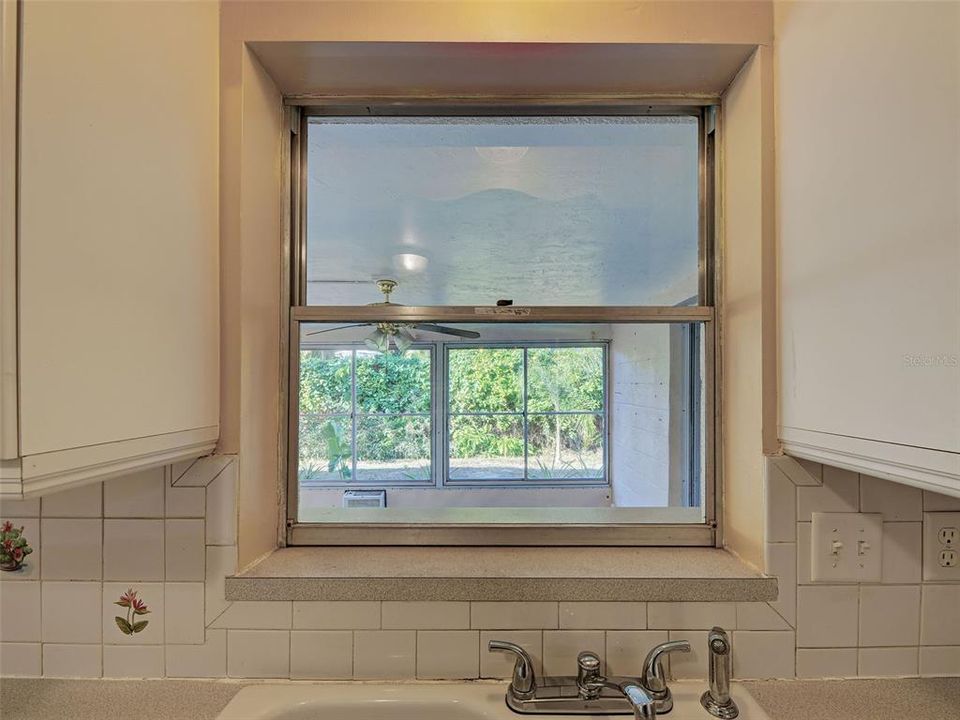 Activo con contrato: $249,000 (2 camas, 2 baños, 1150 Pies cuadrados)