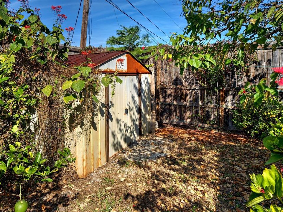 Activo con contrato: $249,000 (2 camas, 2 baños, 1150 Pies cuadrados)