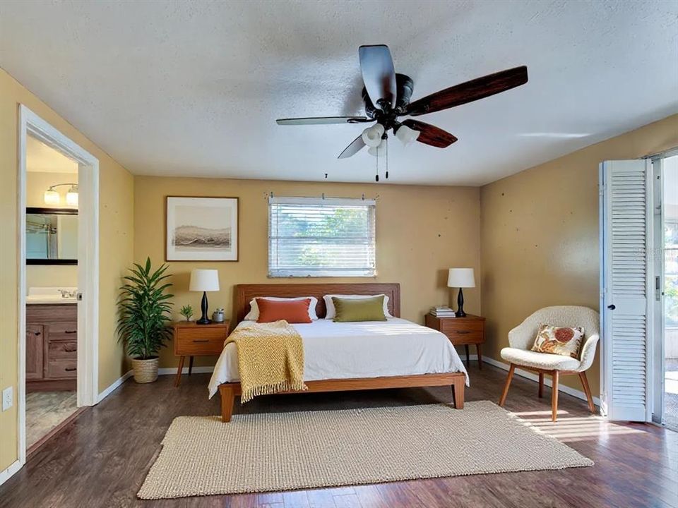 Activo con contrato: $249,000 (2 camas, 2 baños, 1150 Pies cuadrados)