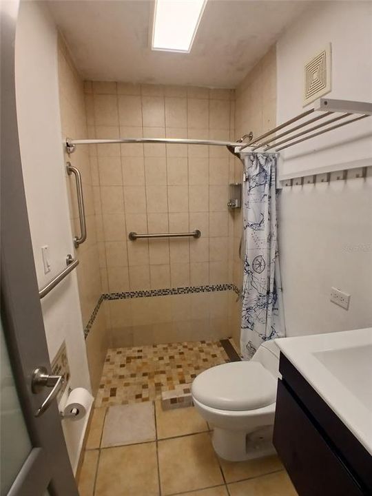 For Sale: $325,000 (3 beds, 2 baths, 1168 Square Feet)