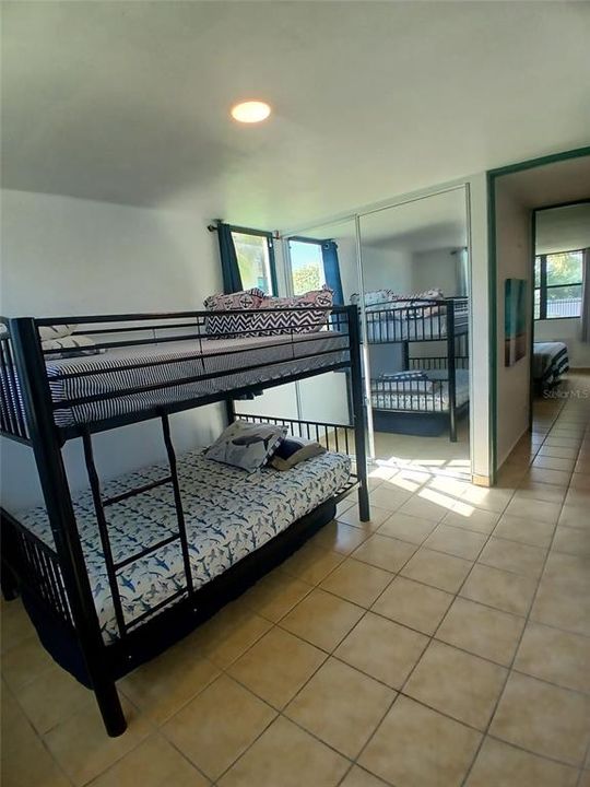 For Sale: $325,000 (3 beds, 2 baths, 1168 Square Feet)