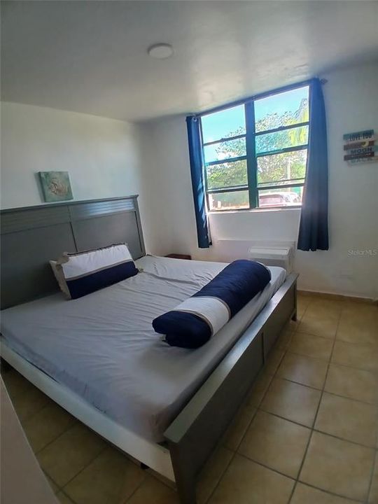 For Sale: $325,000 (3 beds, 2 baths, 1168 Square Feet)