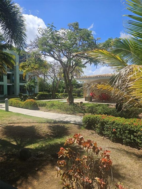 For Sale: $325,000 (3 beds, 2 baths, 1168 Square Feet)