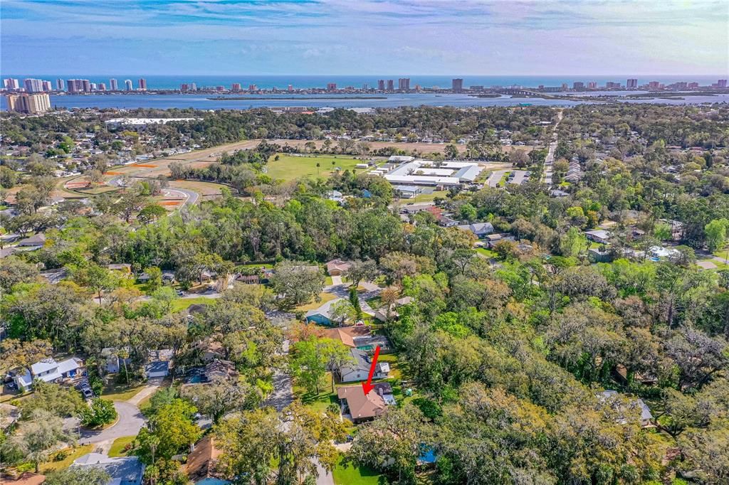 合同活跃: $325,000 (3 贝兹, 2 浴室, 1753 平方英尺)