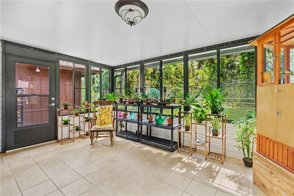 合同活跃: $325,000 (3 贝兹, 2 浴室, 1753 平方英尺)