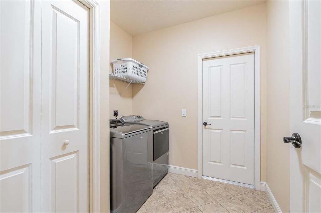 待售: $650,000 (3 贝兹, 2 浴室, 1601 平方英尺)