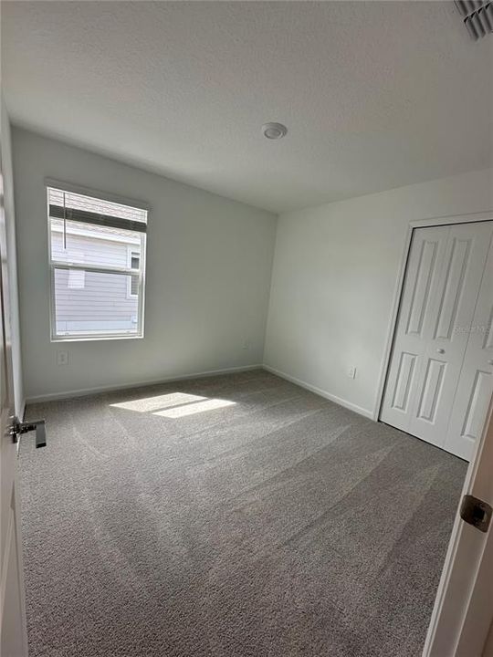 For Rent: $2,350 (4 beds, 2 baths, 1879 Square Feet)