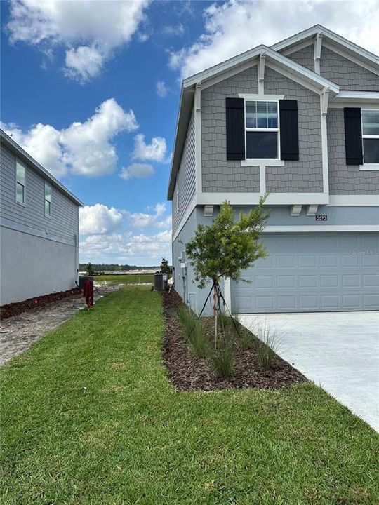 For Rent: $2,350 (4 beds, 2 baths, 1879 Square Feet)